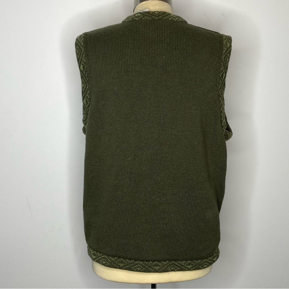 Northern Reflections Vintage Fall Acorn Owl Squirrel Button Front Sweater Vest - Picture 4 of 11